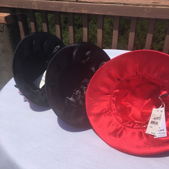 August hats 3 Two black one red - Picture 7 of 7